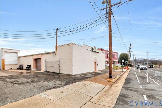 1505 Brook Rd, Richmond, VA 23220