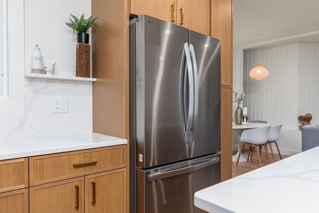 96 Burpee Rd 1, Swampscott, MA 01907
