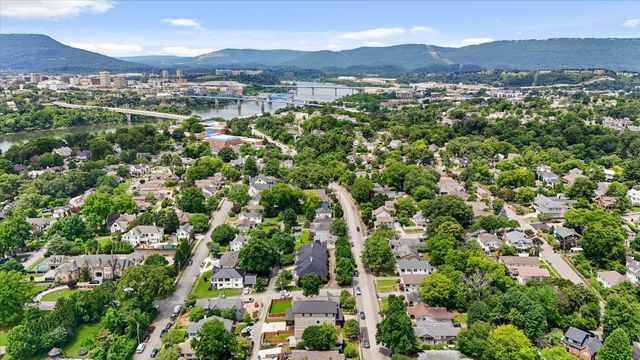 616 Barton Avenue, Chattanooga, TN 37405