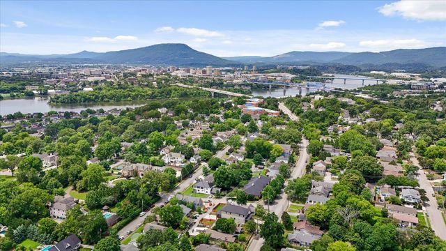 616 Barton Avenue, Chattanooga, TN 37405
