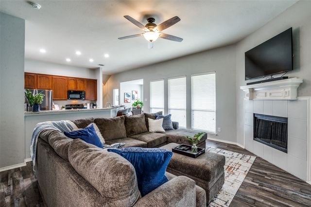 9938 Wethers Field Circle, Providence Village, TX 76227