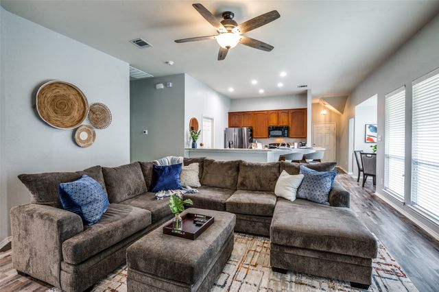 9938 Wethers Field Circle, Providence Village, TX 76227