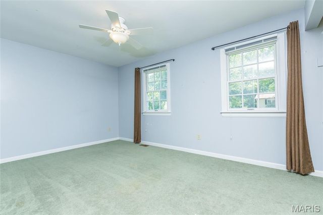 3225 Yale Boulevard, St Charles, MO 63301