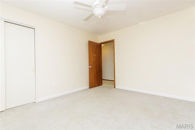 3225 Yale Boulevard, St Charles, MO 63301
