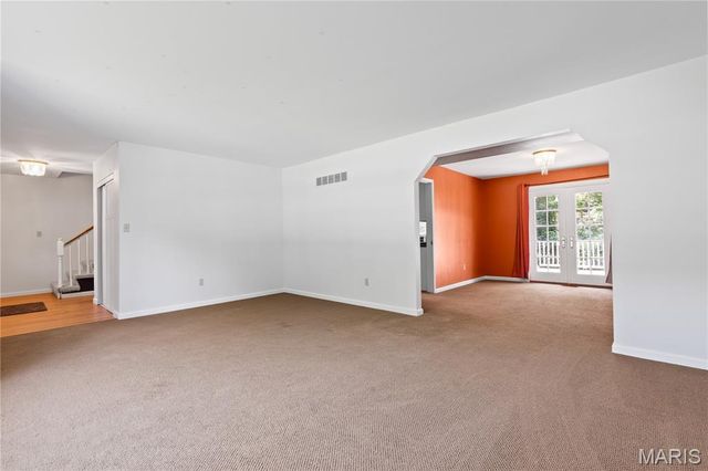 3225 Yale Boulevard, St Charles, MO 63301