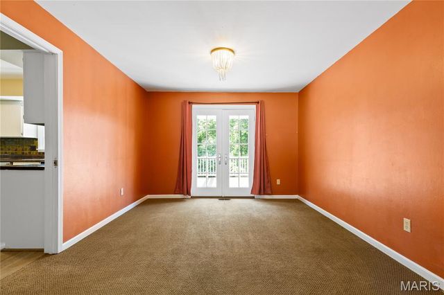 3225 Yale Boulevard, St Charles, MO 63301