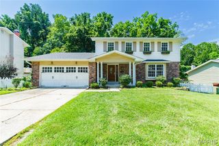 3225 Yale Boulevard, St Charles, MO 63301