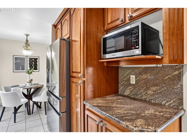 10774 Se 99TH Dr, Happy Valley, OR 97086