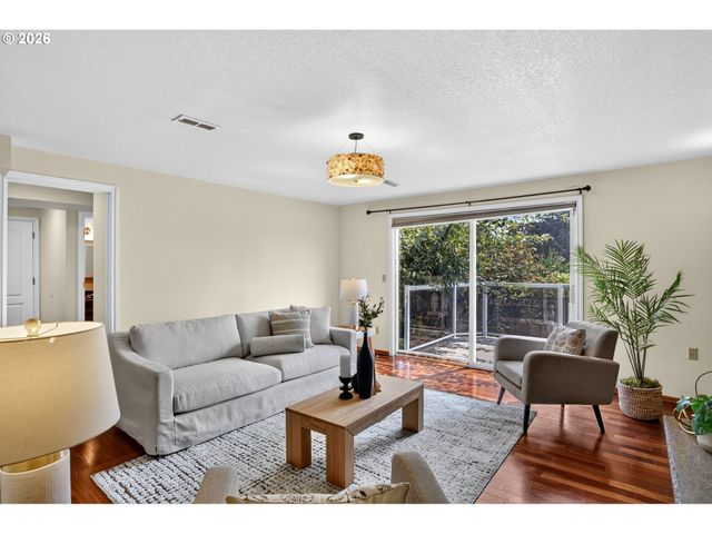 10774 Se 99TH Dr, Happy Valley, OR 97086