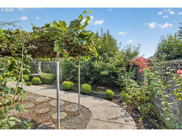 10774 Se 99TH Dr, Happy Valley, OR 97086