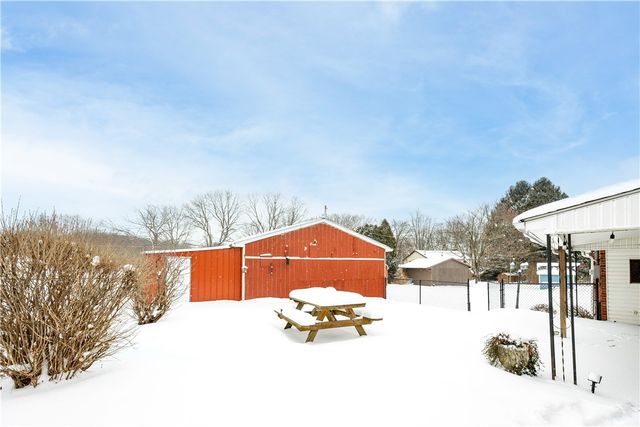 820 Greenville Rd, Coolspring Twp, PA 16137