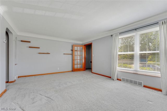 2816 Parklane Drive, Parma, OH 44134