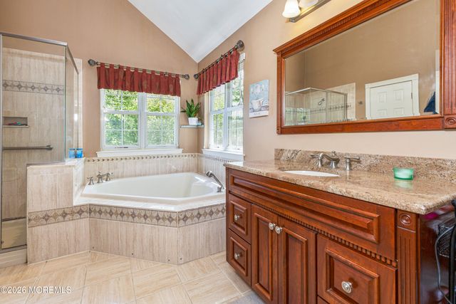 1 Kristen Court, Matawan, NJ 07747