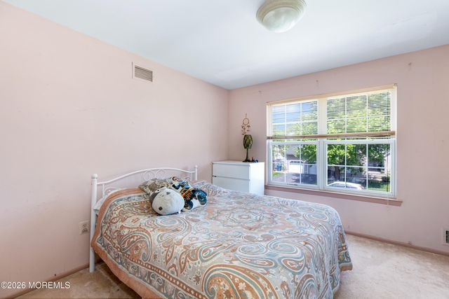 1 Kristen Court, Matawan, NJ 07747