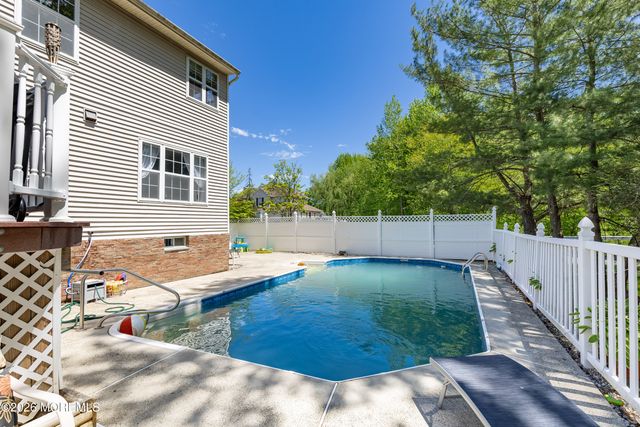 1 Kristen Court, Matawan, NJ 07747