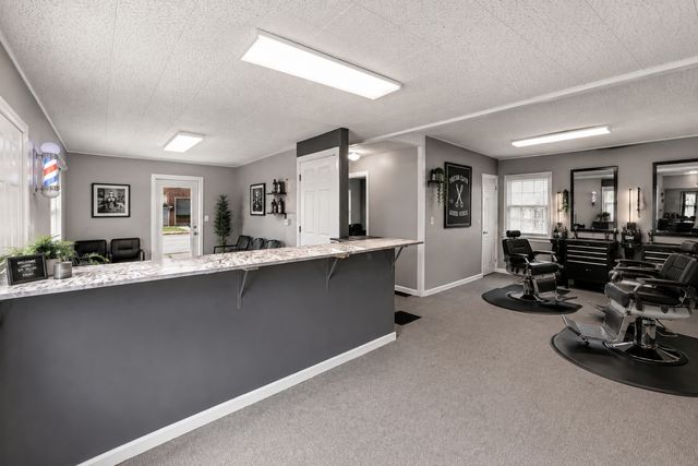 1630 E New York Street, Aurora, IL 60505