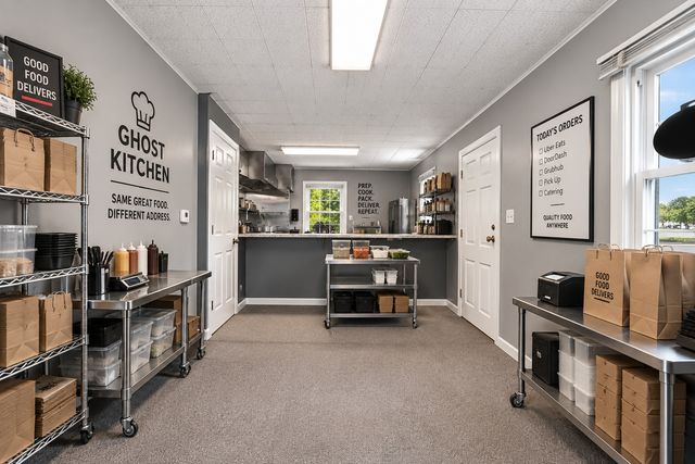 1630 E New York Street, Aurora, IL 60505