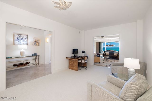 11125 Gulf Shore DR PH-7, Naples, FL 34108