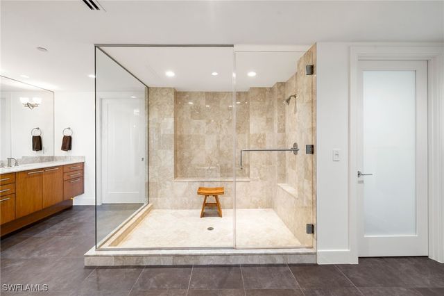 11125 Gulf Shore DR PH-7, Naples, FL 34108