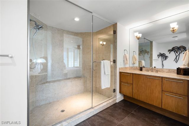 11125 Gulf Shore DR PH-7, Naples, FL 34108