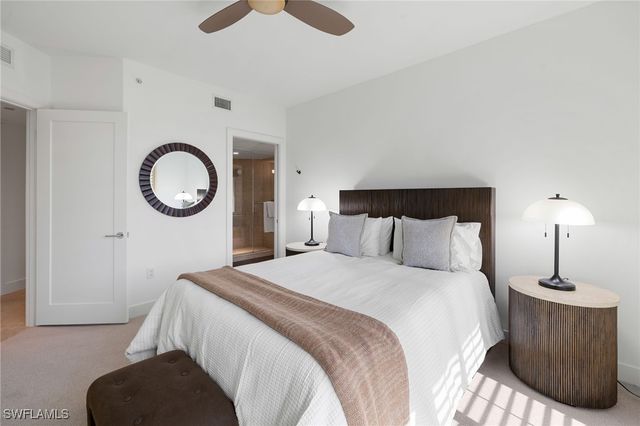 11125 Gulf Shore DR PH-7, Naples, FL 34108