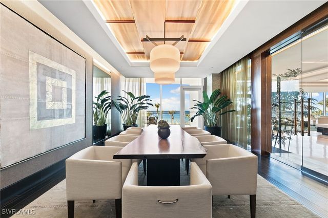 11125 Gulf Shore DR PH-7, Naples, FL 34108