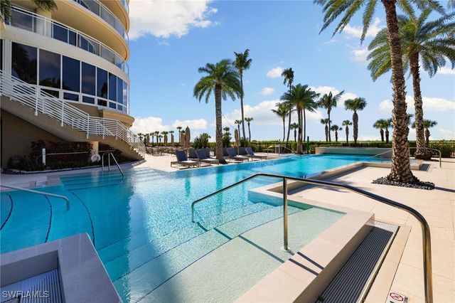 11125 Gulf Shore DR PH-7, Naples, FL 34108