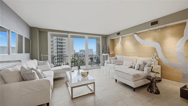 1212 BENJAMIN FRANKLIN DRIVE 907, Sarasota, FL 34236