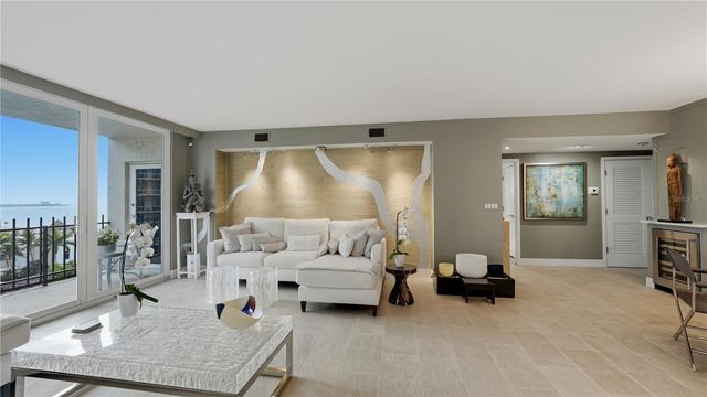 1212 BENJAMIN FRANKLIN DRIVE 907, Sarasota, FL 34236