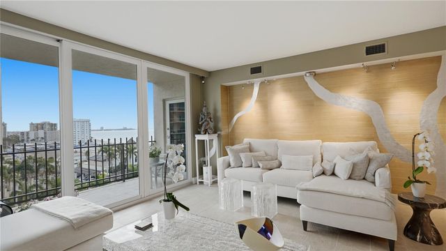 1212 BENJAMIN FRANKLIN DRIVE 907, Sarasota, FL 34236