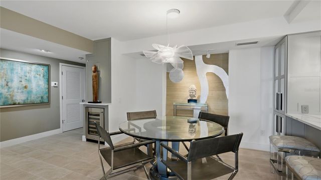 1212 BENJAMIN FRANKLIN DRIVE 907, Sarasota, FL 34236