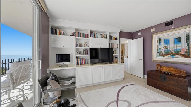 1212 BENJAMIN FRANKLIN DRIVE 907, Sarasota, FL 34236