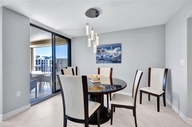 3215 Gulf Shore BLVD N # 704N, Naples, FL 34103