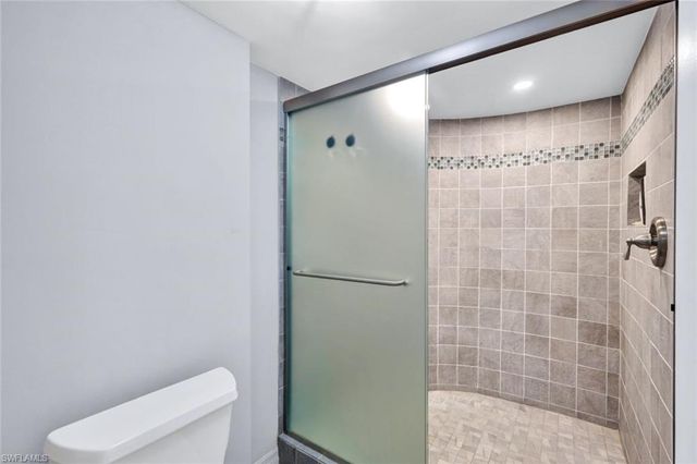 3215 Gulf Shore BLVD N # 704N, Naples, FL 34103