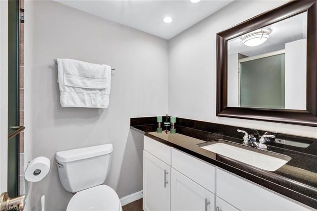 3215 Gulf Shore BLVD N # 704N, Naples, FL 34103