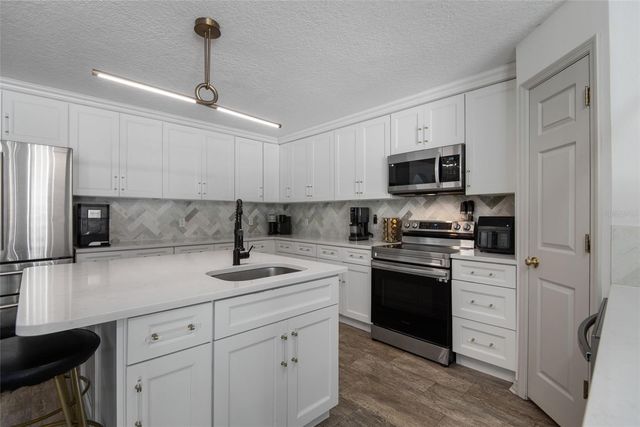 14 LLEWELLYN TRAIL, Palm Coast, FL 32164