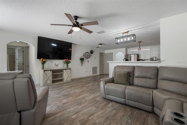 14 LLEWELLYN TRAIL, Palm Coast, FL 32164