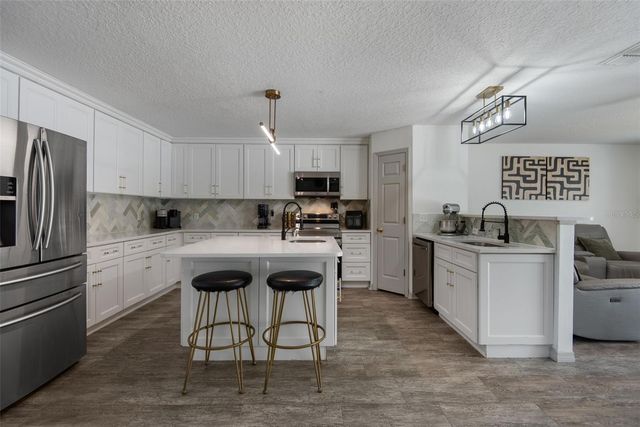 14 LLEWELLYN TRAIL, Palm Coast, FL 32164
