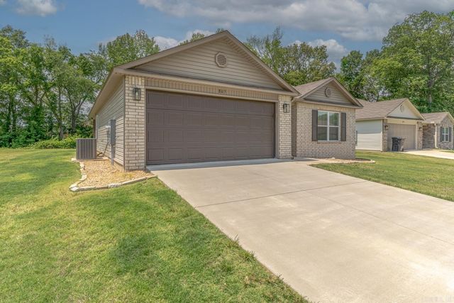 805 Elizabeth Ln, Jonesboro, AR 72405