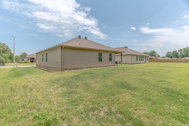 805 Elizabeth Ln, Jonesboro, AR 72405