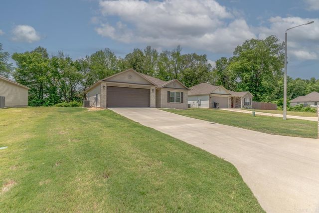 805 Elizabeth Ln, Jonesboro, AR 72405