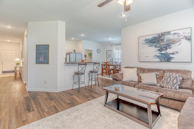 805 Elizabeth Ln, Jonesboro, AR 72405