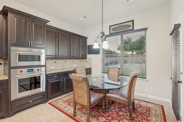 6701 Edwards Road, Denton, TX 76208