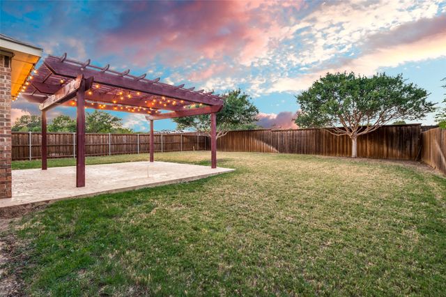6701 Edwards Road, Denton, TX 76208
