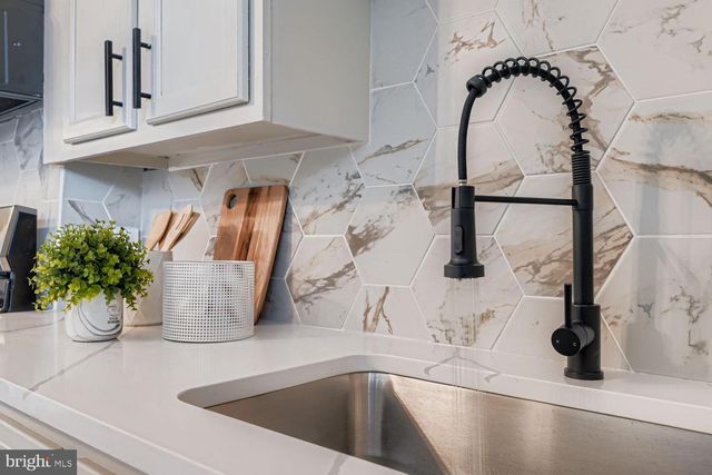 5248 LINDEN HEIGHTS AVE, Baltimore, MD 21215