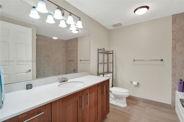 1300 Ponce De Leon Boulevard 901, Coral Gables, FL 33134