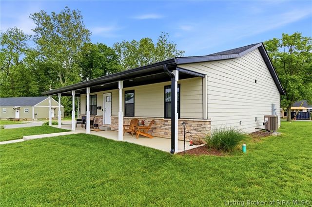 301 Highland Drive, Charlestown, IN 47111