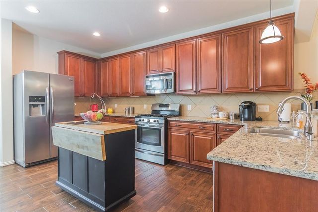 252 Pond View PASS, Buda, TX 78610