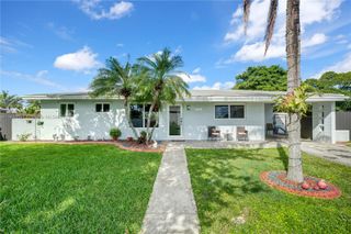 17020 SW 118th Pl, Miami, FL 33177