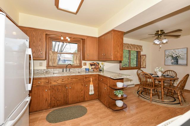4845 Langlade DRIVE, New Berlin, WI 53151